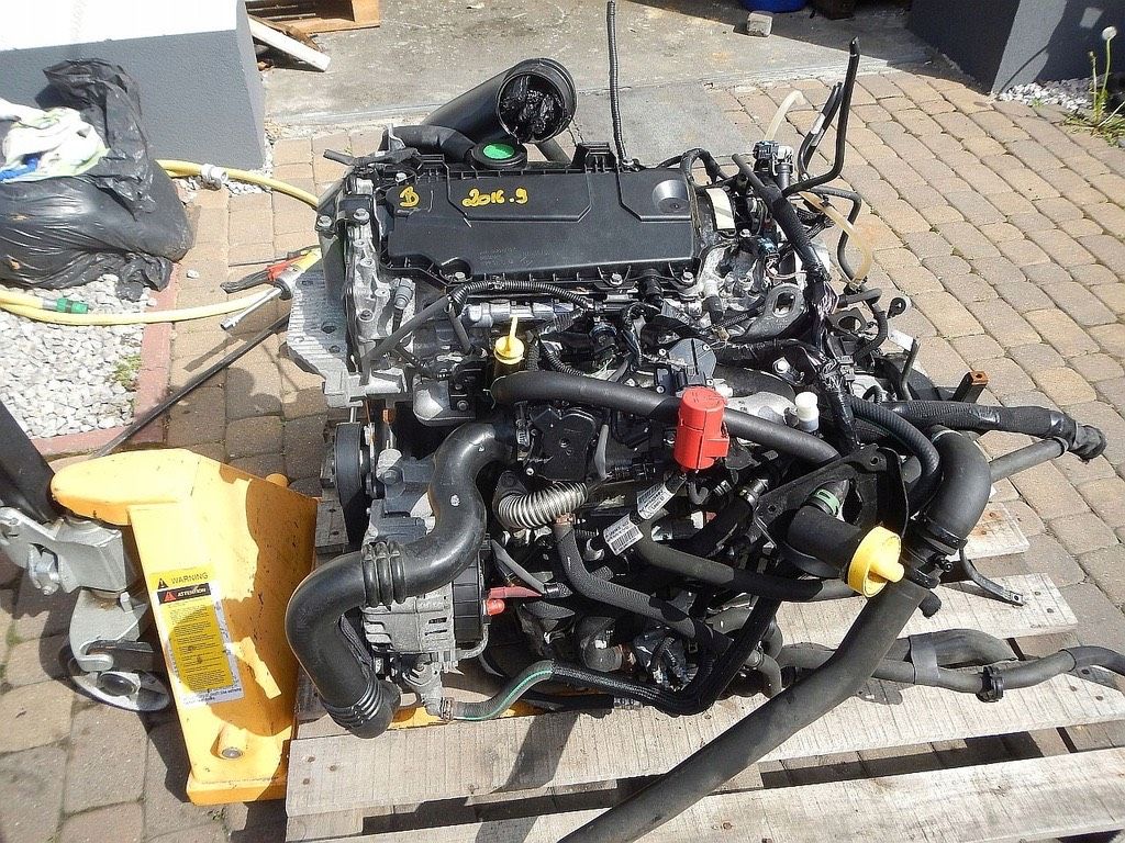 Renault Motor Master 2.3 dCi M9T C704 130 CV
